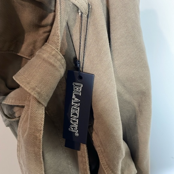 BlankNYC | Women’s Sand Storm Paperbag Ankle Pants Size 24 NWT - Picture 10 of 10